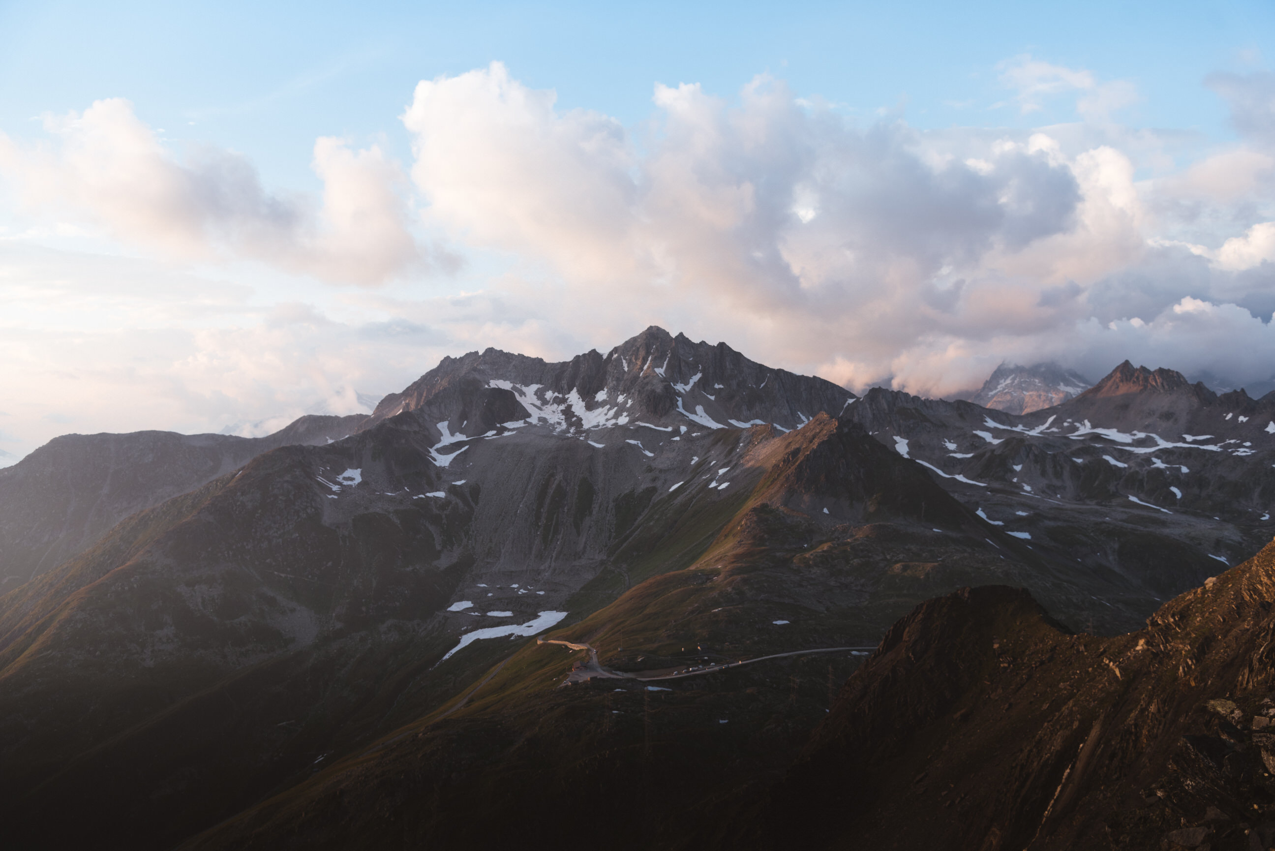 photo of summer hike